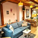 Frida Old Town With Private Parking 코시체