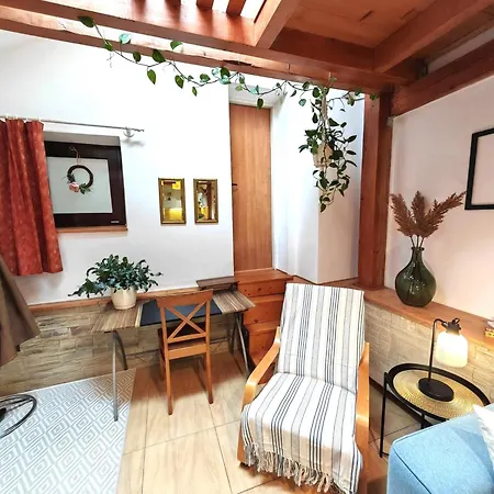 아파트 Frida Old Town With Private Parking